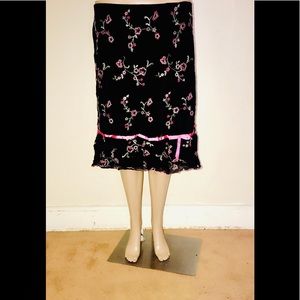 Fashion Bug  black and pink pattern skirt